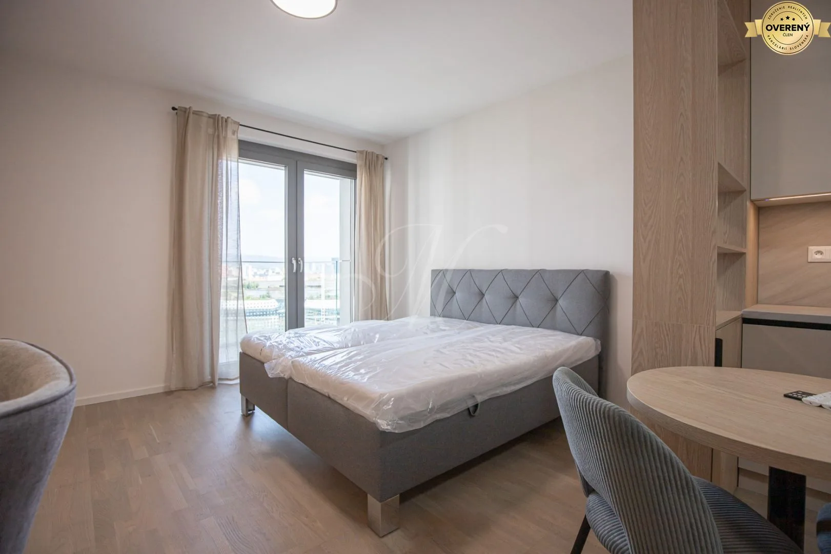 REZERVOVANÉ METROPOLITAN │Luxusný 1i byt s parkovaním, Staré Mesto