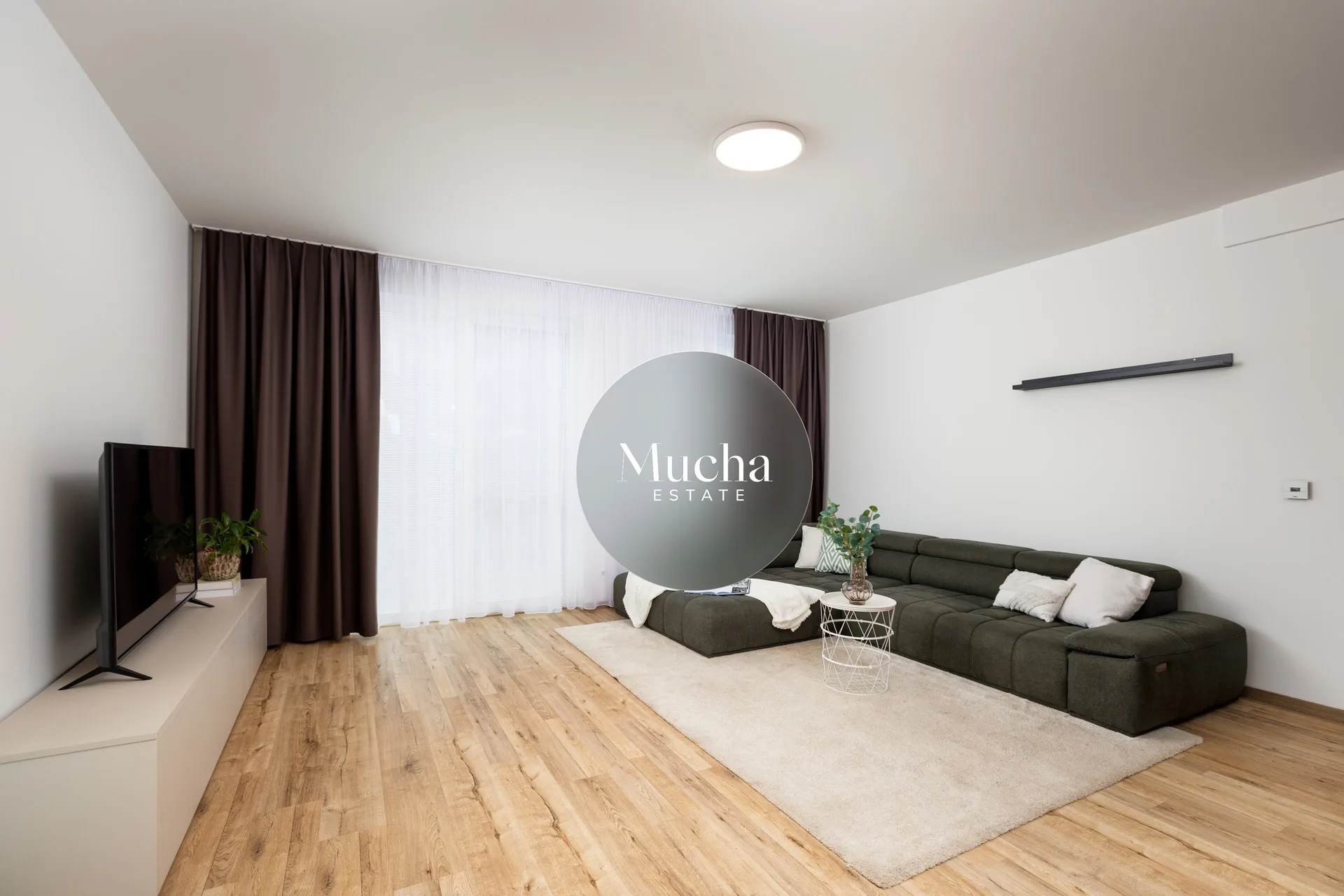 Mucha Estate | Tupého ul. Bella Vita - zariadený 3-izbový byt s predzáhradkou 131 m²