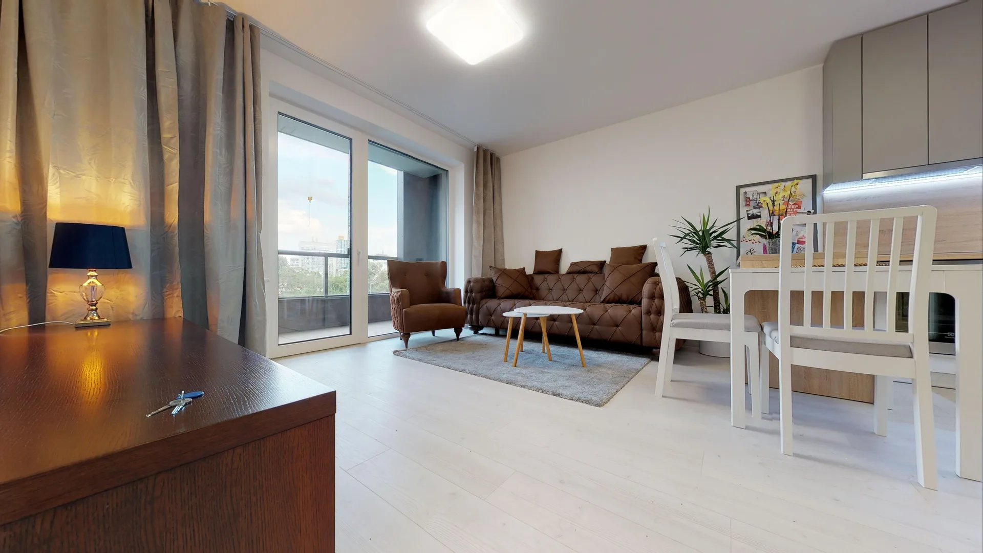 Prenájom 2-izbový byt 54 m² + loggia 10 m², novostavba Urban Residence, Račianska 26/B, Bratislava – Nové Mesto, zariadený, parkovanie, výhľad do park