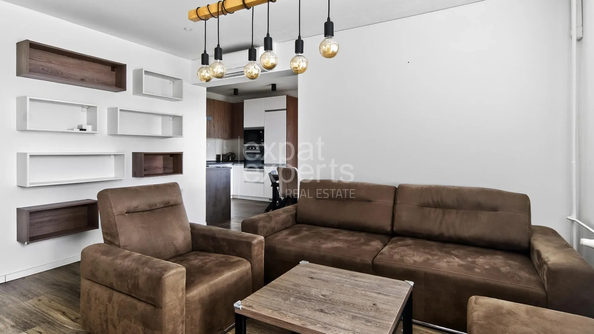 REZERVOVANÉ Príjemný 2i byt 53 m2, s A/C, lodžiou, skvelá lokalita
