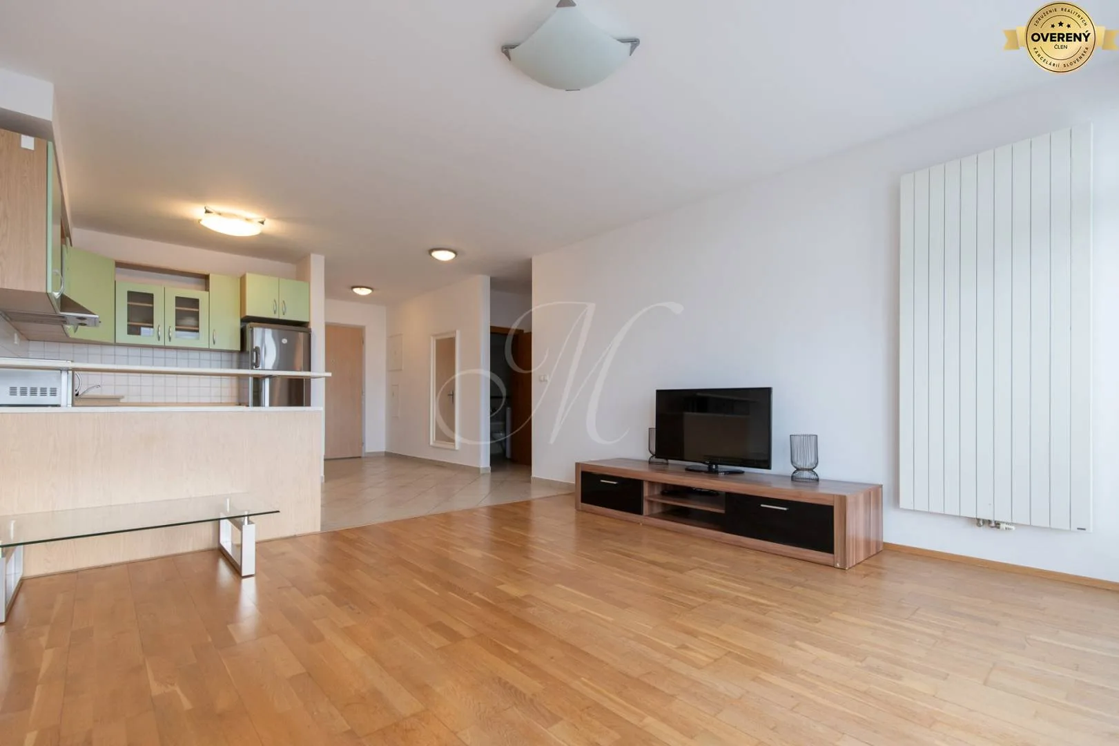 METROPOLITAN │ Zariadený byt s parkovaním, Ružinov