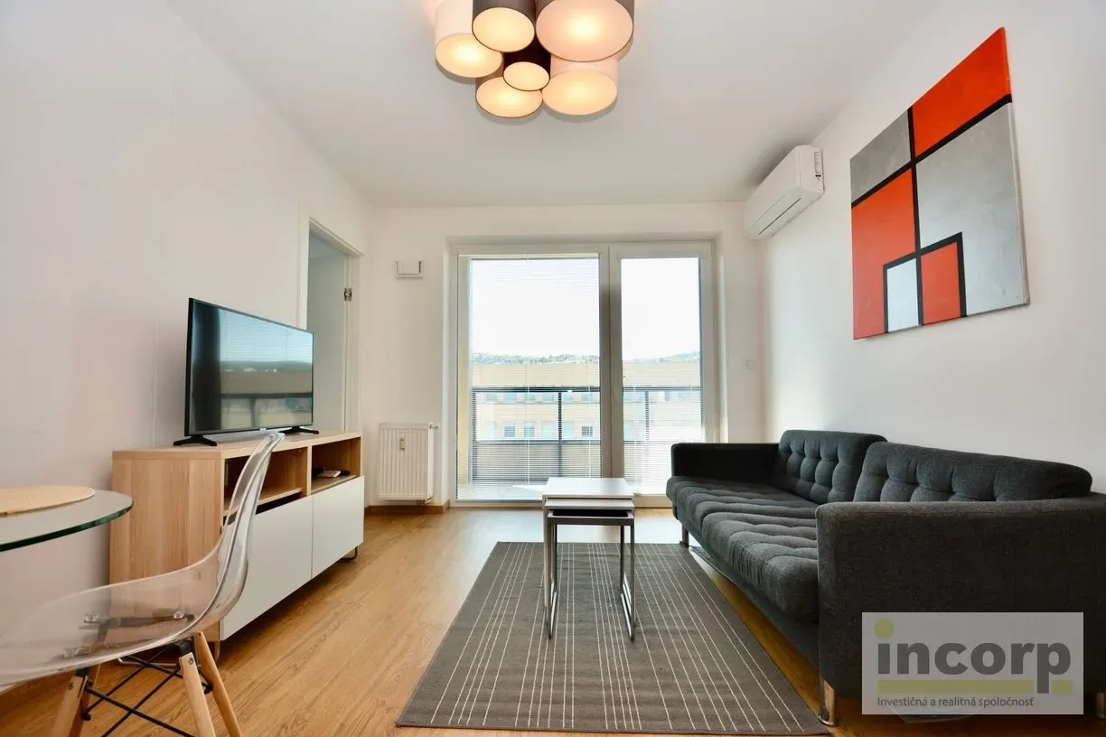 NOVÝ 3 IZB. BYT S BALKÓNOM, KLIMATIZÁCIOU A GARÁŽOU V URBAN RESIDENCE