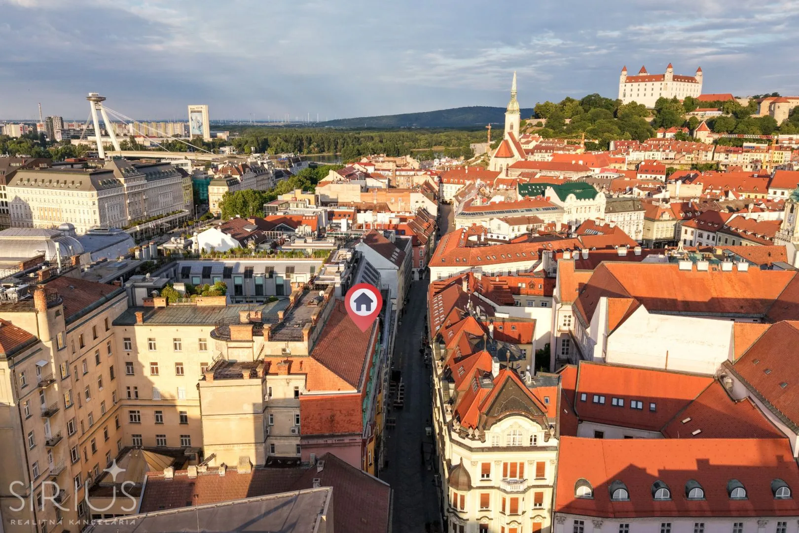 LAURINSKÁ, 2i byt, 68m² – REPREZENTATÍVNE bývanie v historickom CENTRE