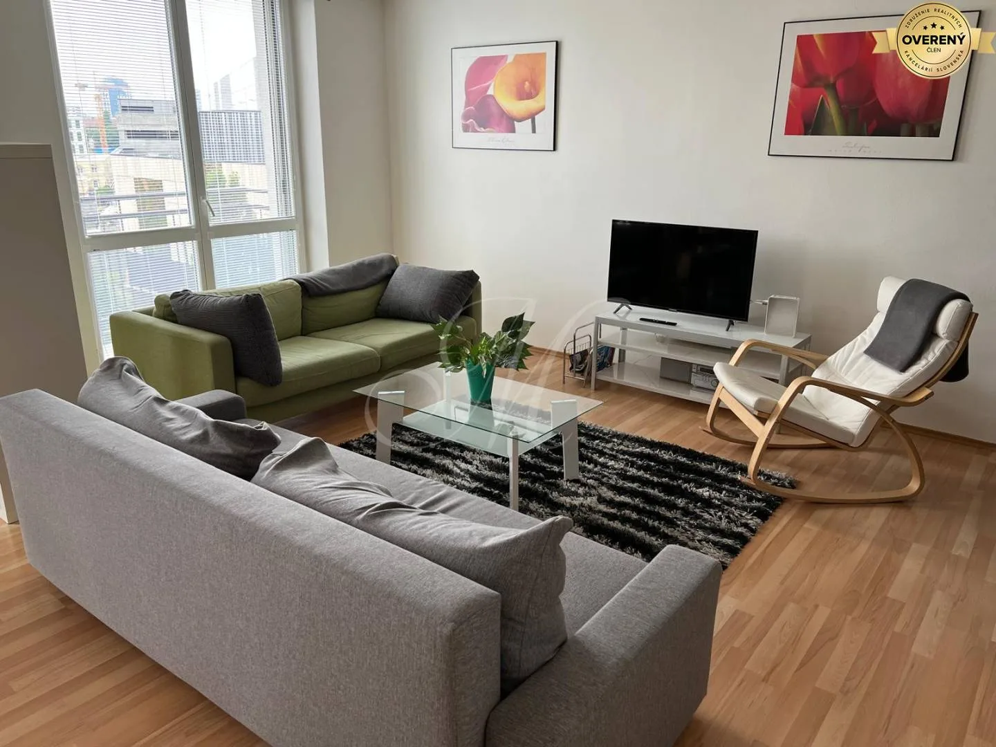 REZERVOVANÉ METROPOLITAN │Slnečný 2i byt s balkónmi pri NC Nivy