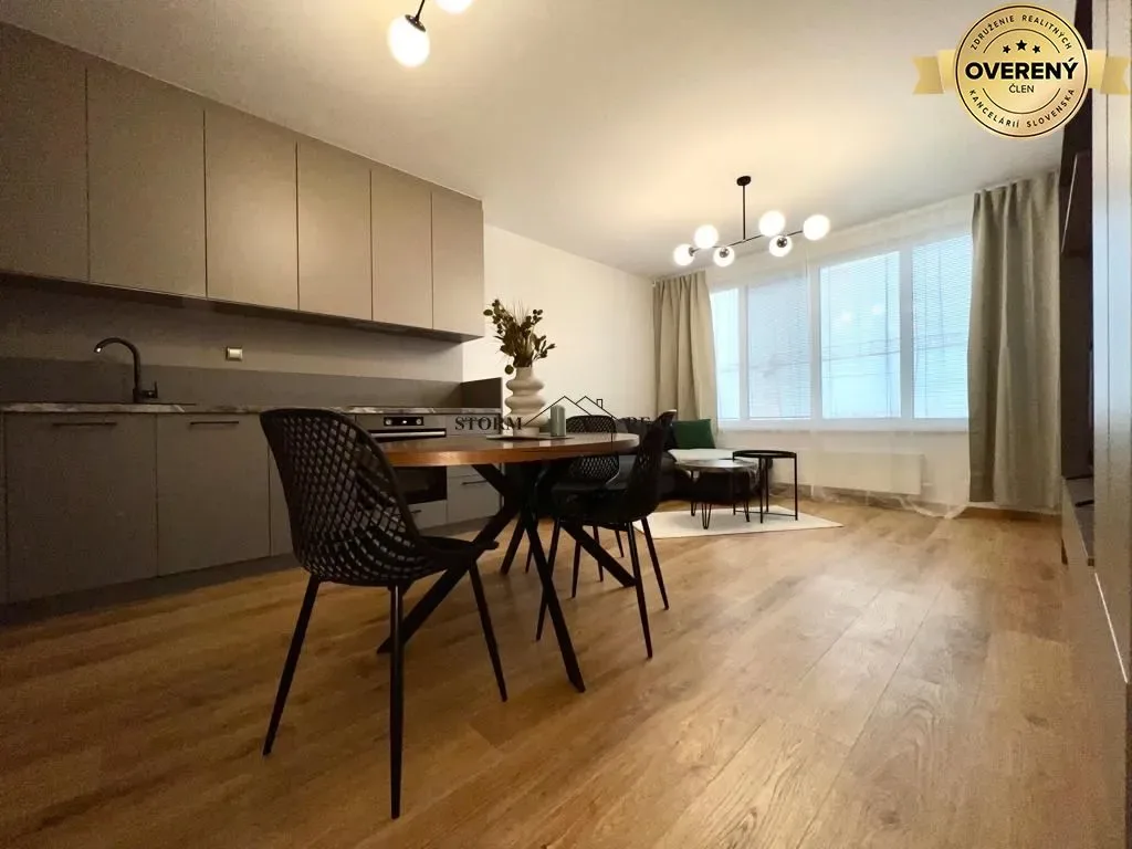 ELEGANTNÝ 2 IZB. BYT s KOBKOU a GAR. STÁTÍM, DISCOVERY RESIDENCE