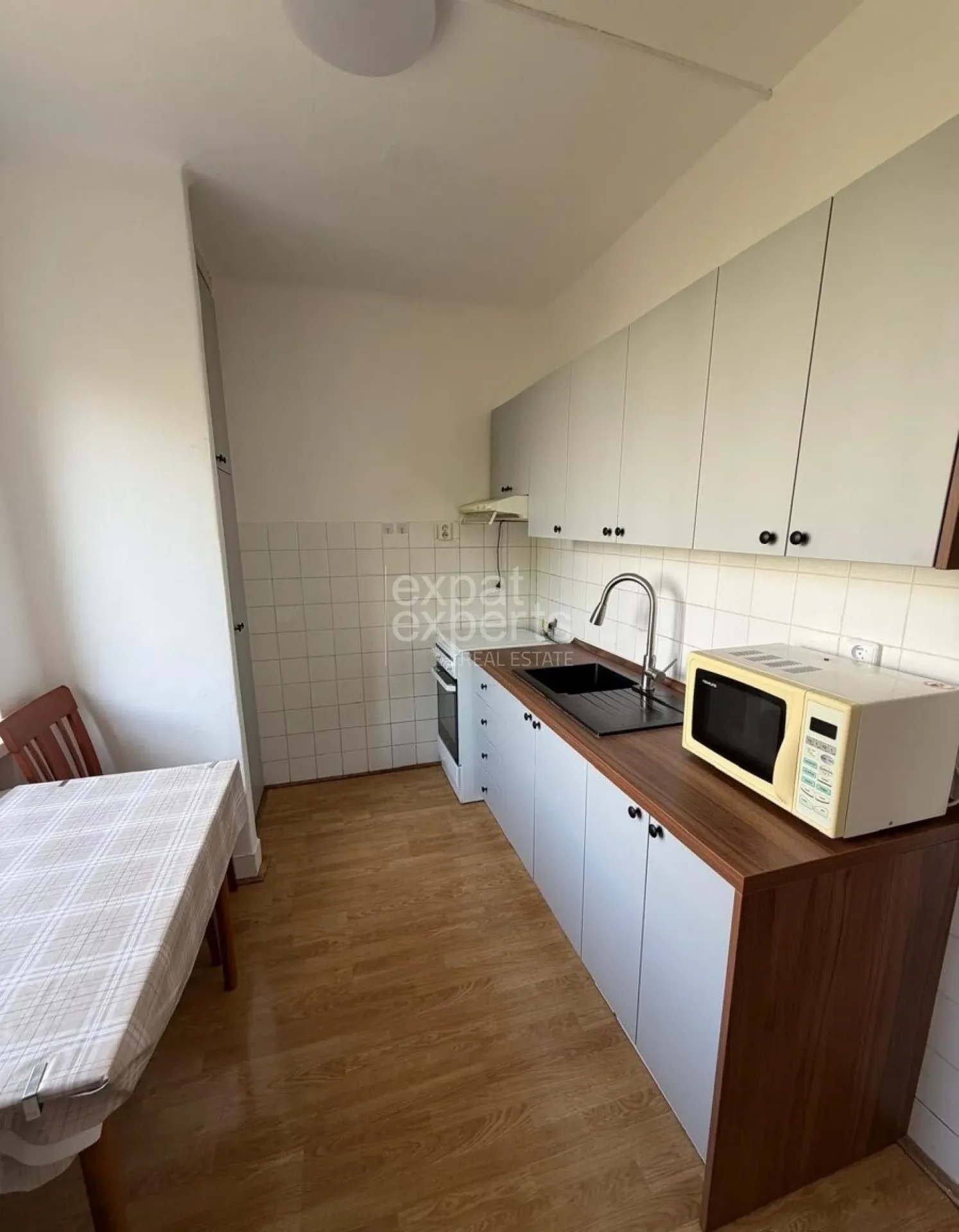 Príjemný 3i byt 65m2, s balkónom, čiastočne zariadený
