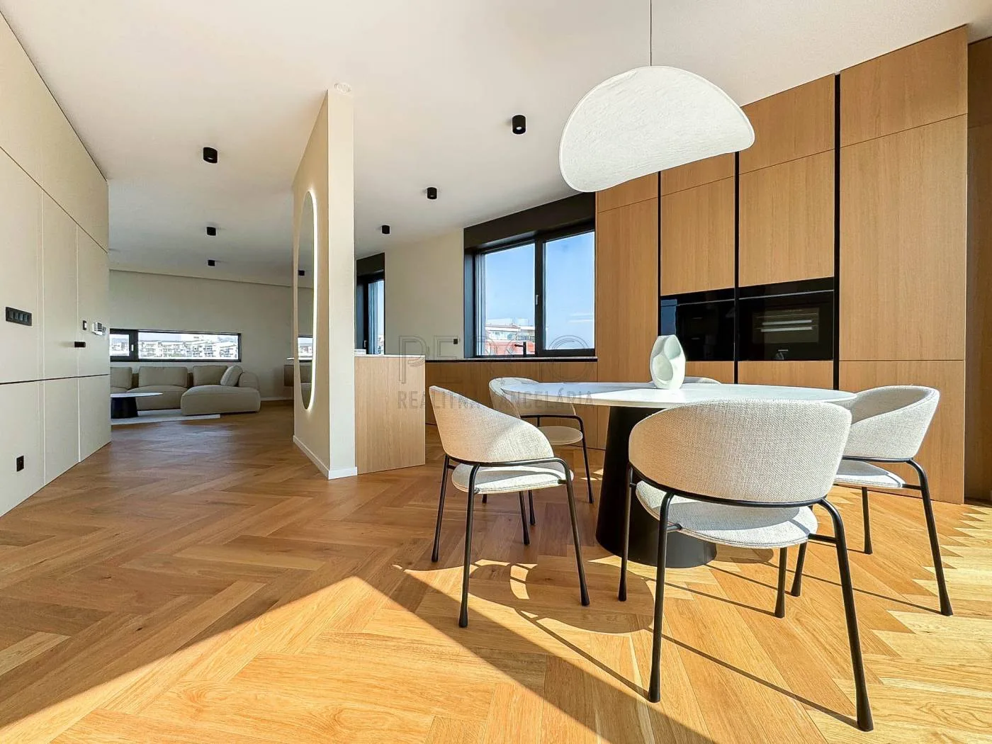 PERGO - Luxusný 5-izbový penthouse blízko Horského Parku