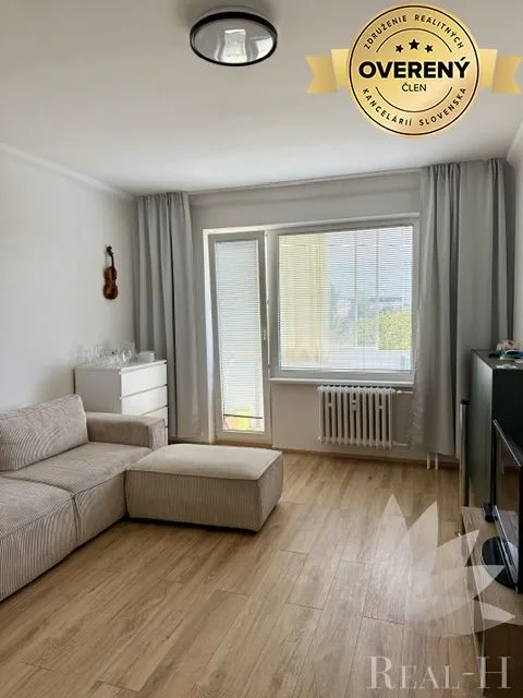 NA PRENÁJOM KRÁSNY 2 IZBOVÝ BYT SPUTNIKOVÁ ULICA BRATISLAVA, RUŽINOV