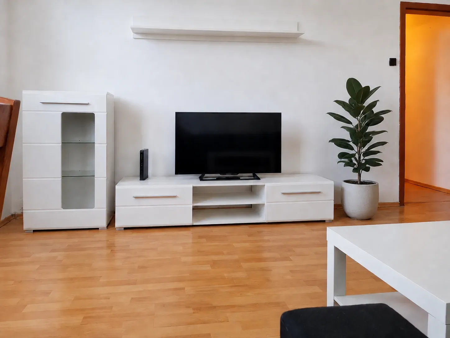PRENÁJOM: Zariadený 2-izbový byt, 52,99 m², Dúbravka – bez provízie