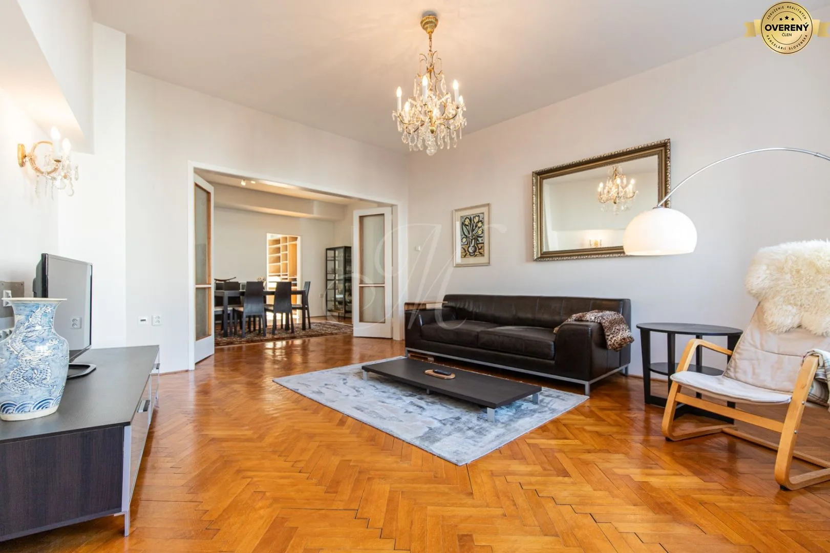METROPOLITAN | Priestranný staromestský 4i byt na prenájom, Palisády