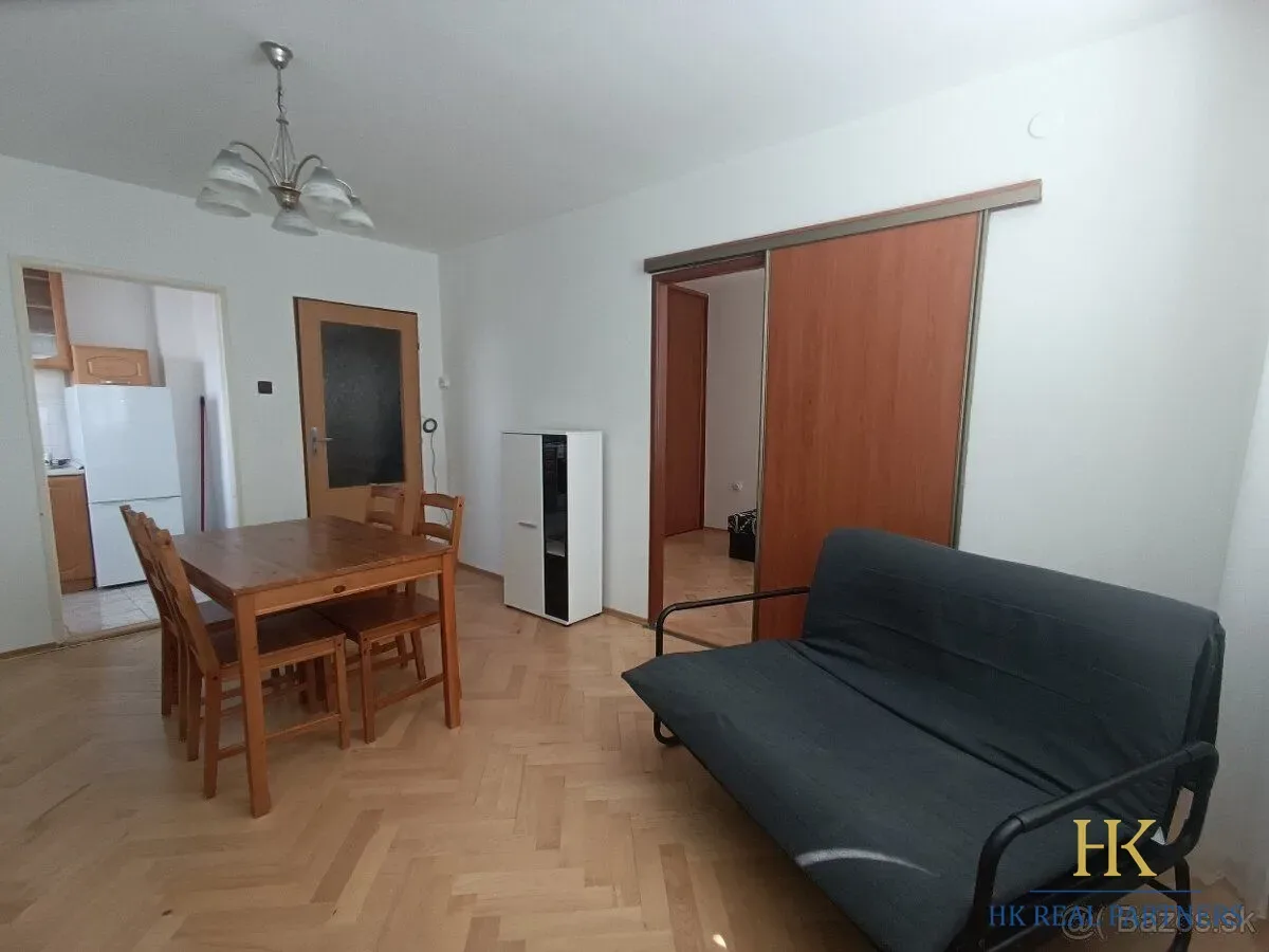 Prenájom 2 izbový byt, zariadený, Hradištná ulica, Devínska Nová Ves