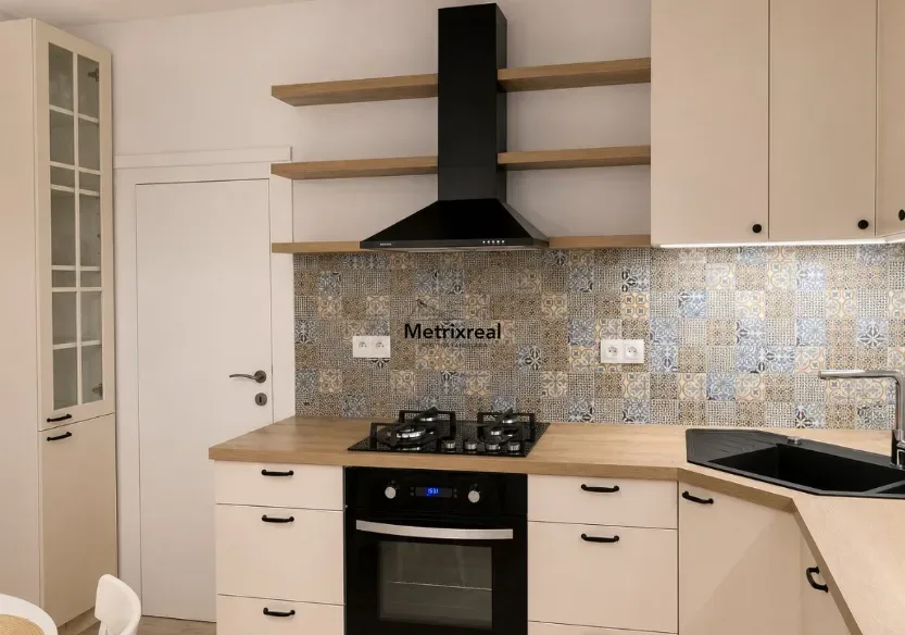 Štýlový a svetlý 3-izbový byt s veľkou lodžiou (10 m²) a výhľadom do parku – Dúbravka, Húščavova ul.