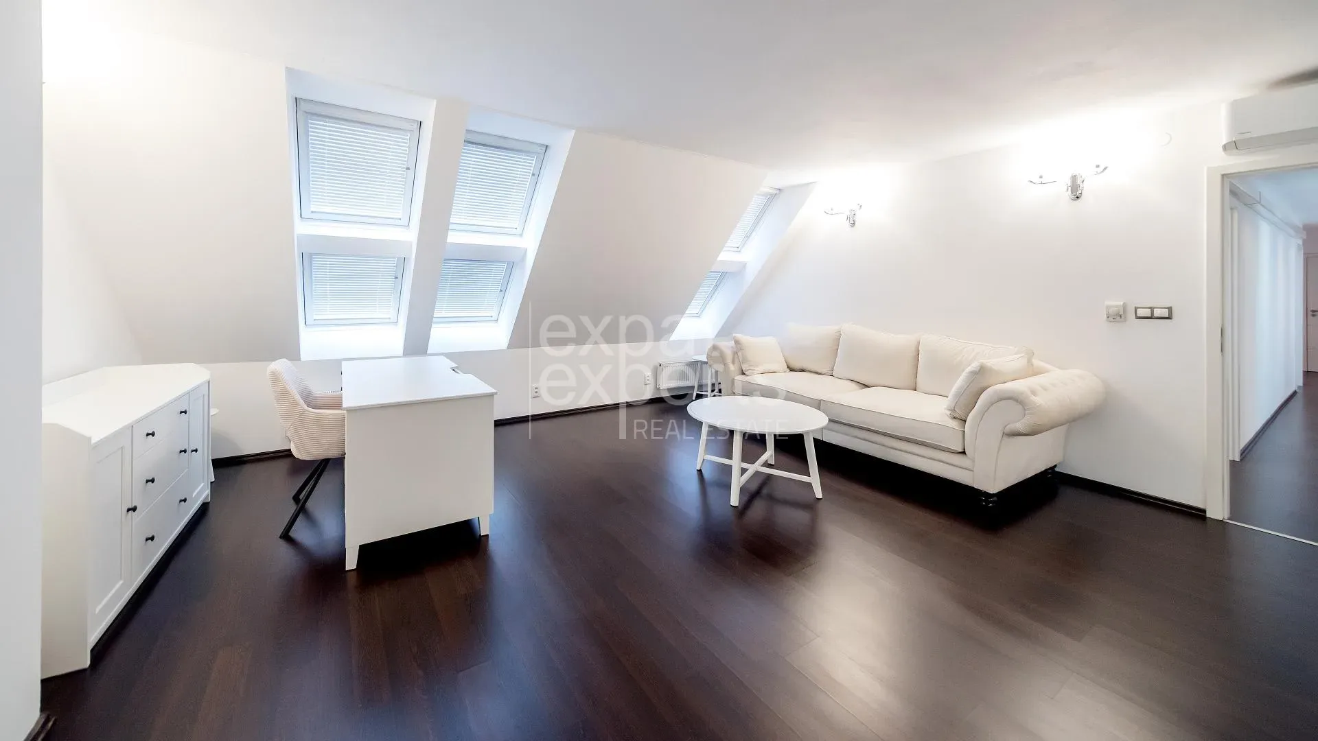 Pekný, moderný 3i byt 125 m2, klimatizácia, dve kúpeľne,v centre mesta