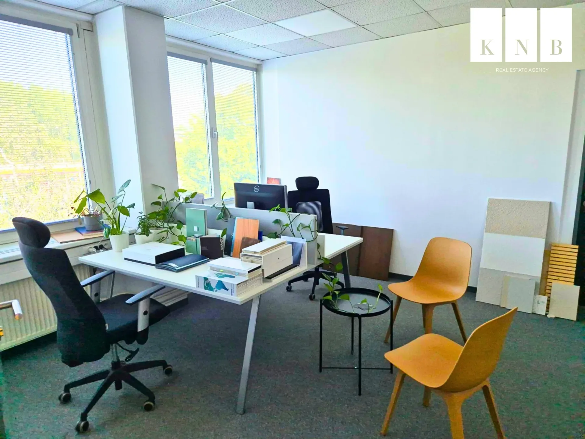 Prenájom kancelárie 18 m² v obchodnom centre NEW LIVING CENTER – Rožňavská, Bratislava