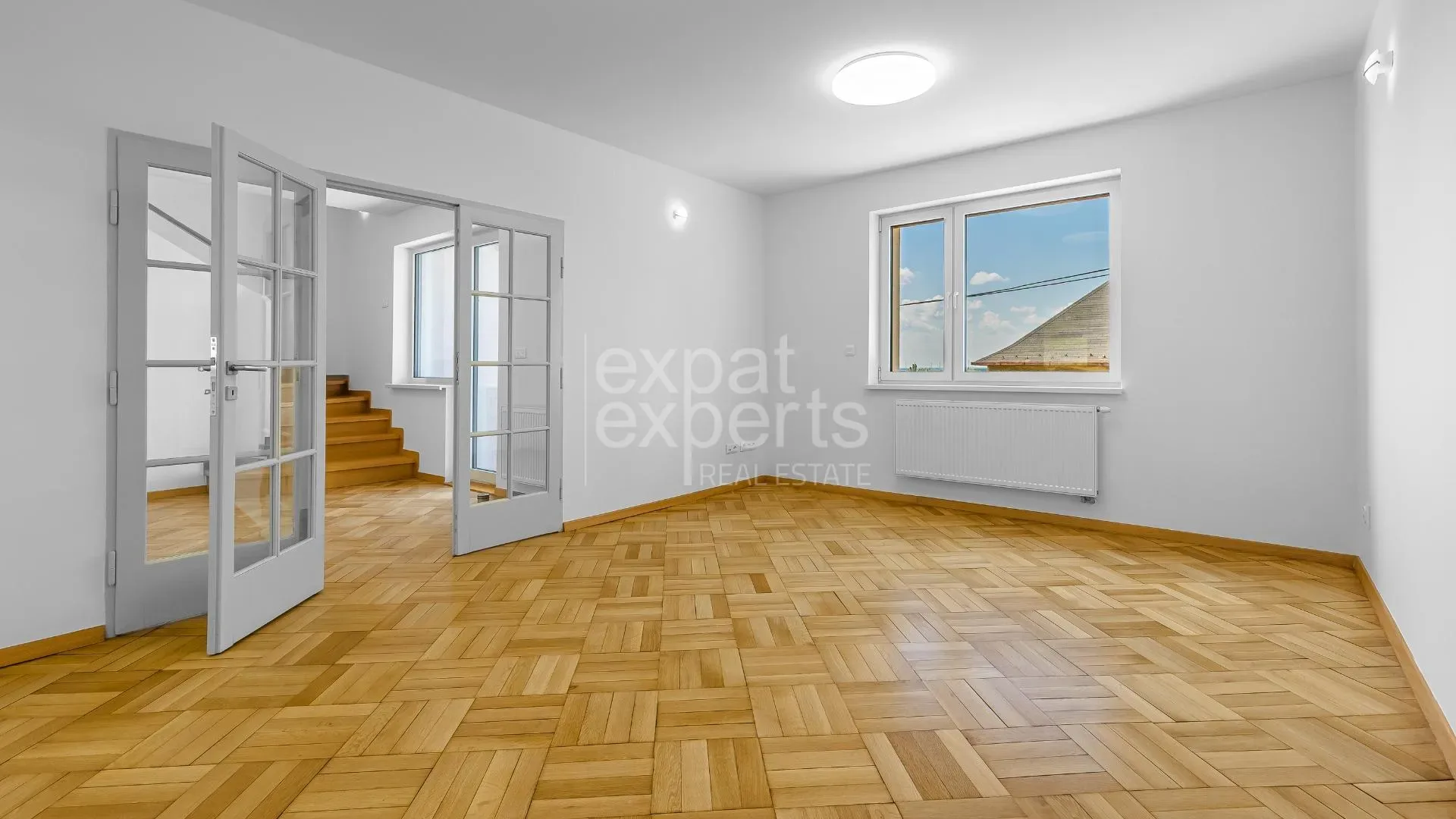 Jedinečný 4i dom 124 m2,s terasou a balkónom, samostatná garáž,záhrada