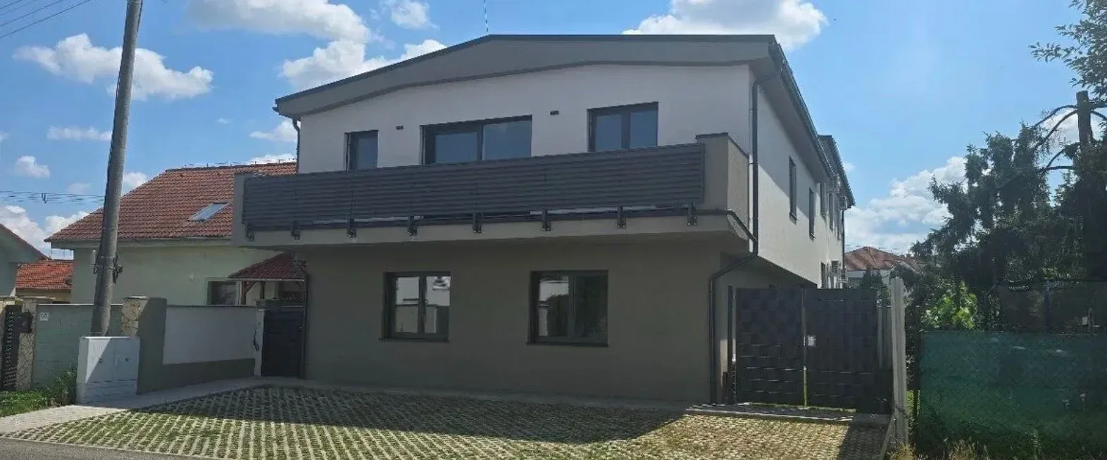 Na prenájom nový, priestranný a svetlý 3-izbový byt s výmerou 90m2