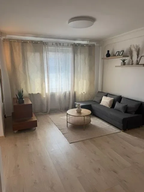 Svetlý zrekonštruovaný 2,5 izb. byt Ružinov