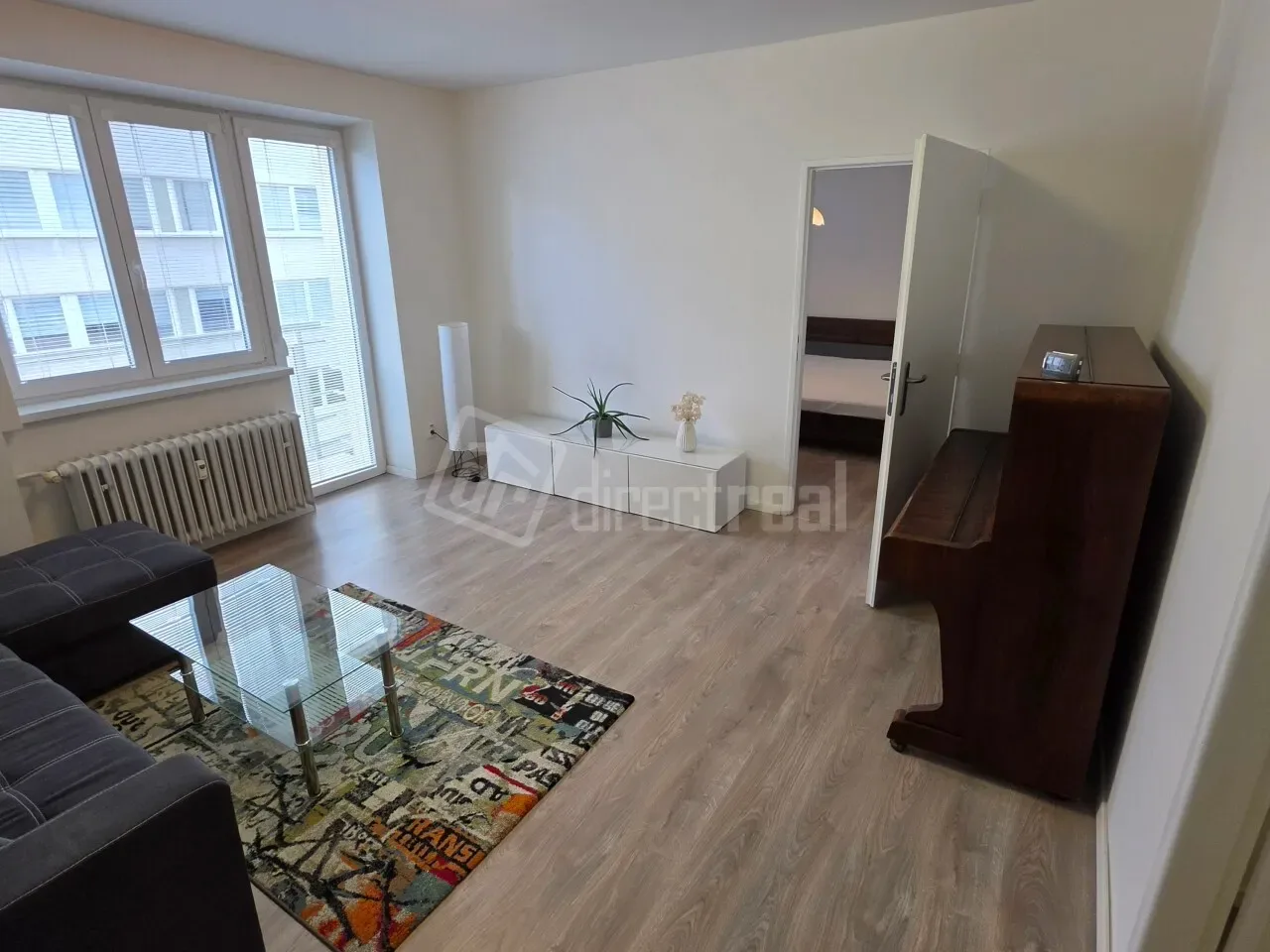 DIRECTREAL|Na prenájom zrekonštruovaný 2 izbový byt s balkónom na Svätoplukovej ulici v BA Ružinov